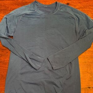 Men's Lululemon Long Sleeve Shirt